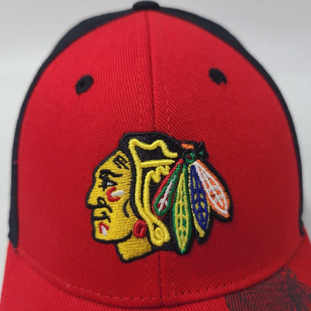 Kids Chicago Blackhawks Hat Adjustable Fan Favorite Red Black NHL Hockey Boys